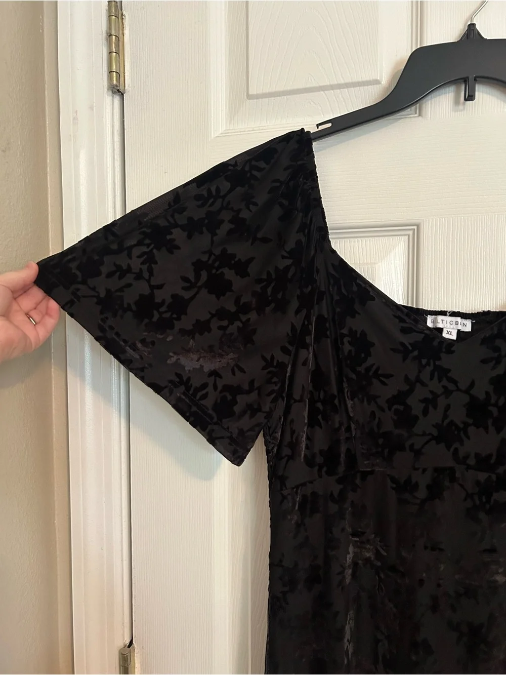 Baltic Born Black Everley Velvet Maxi Dress - Picture 7 of 15
